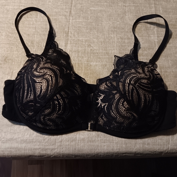 Adore Other - Size 34C  NWOT Bra